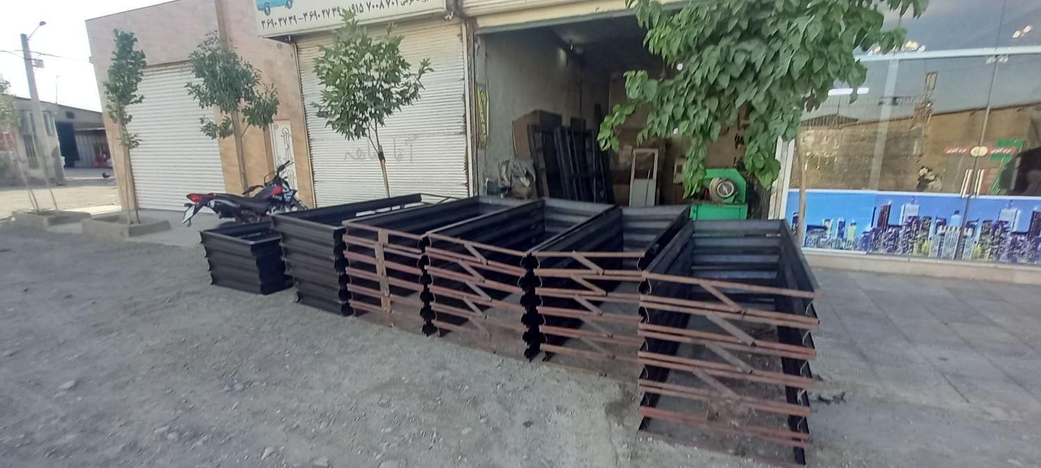 ساخت‌کم فرم‌‌ درب کلی‌ وتکی‌‌پذیرفته میشود|مصالح و تجهیزات ساختمان|مشهد, نوید|دیوار