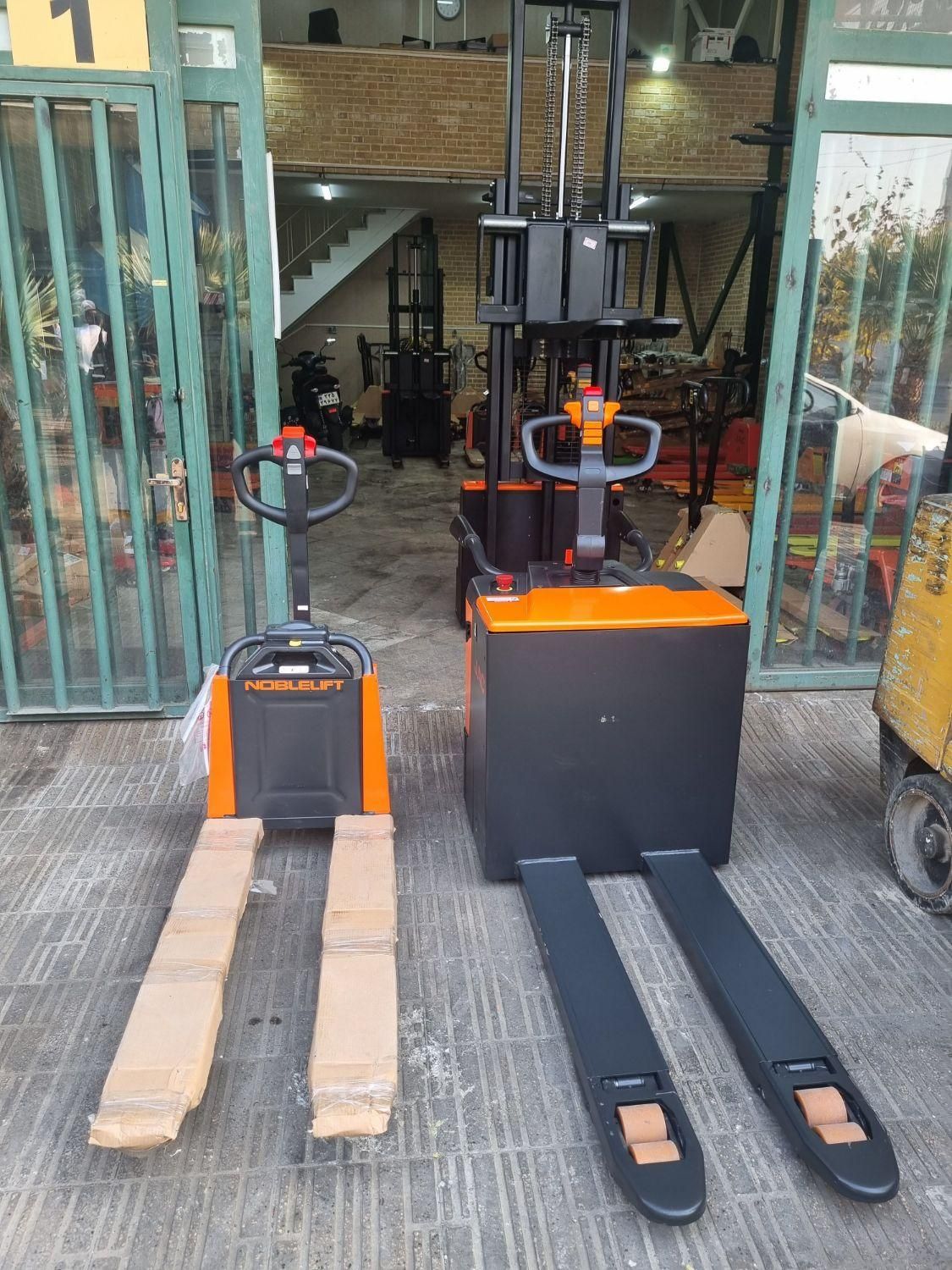 لیفتراک دستی / قطعات جک پالت چرخ|ماشین‌آلات صنعتی|ایلام, |دیوار