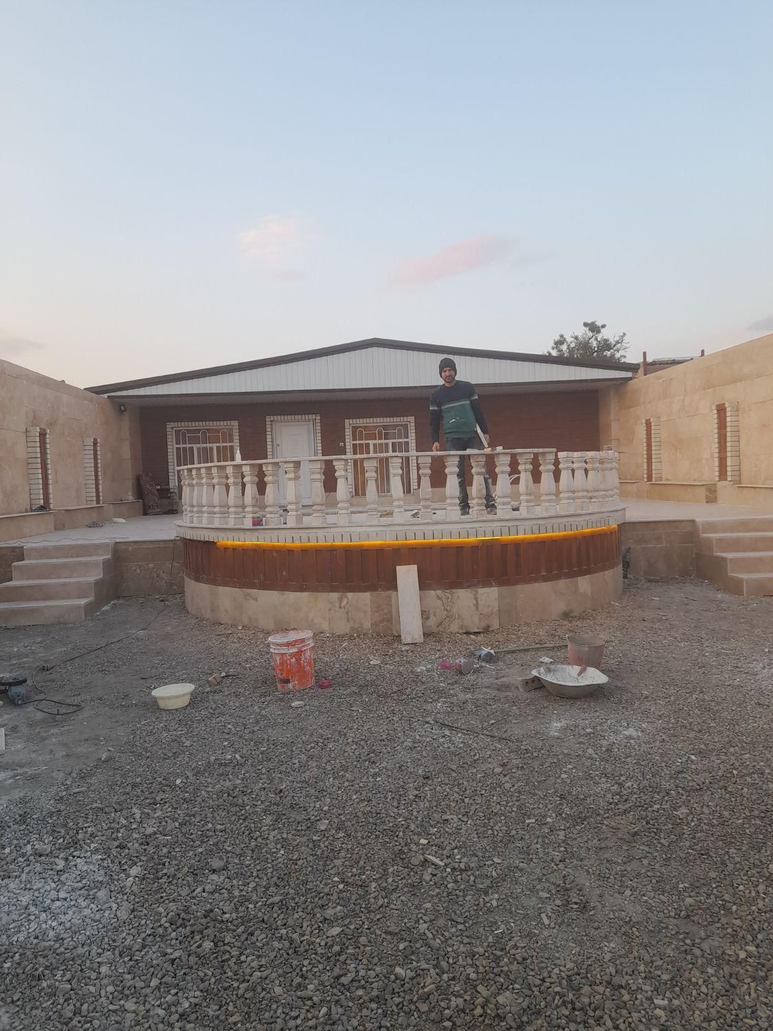 کاشیکاری ونماکاری اتا تورک|خدمات پیشه و مهارت|تبریز, |دیوار