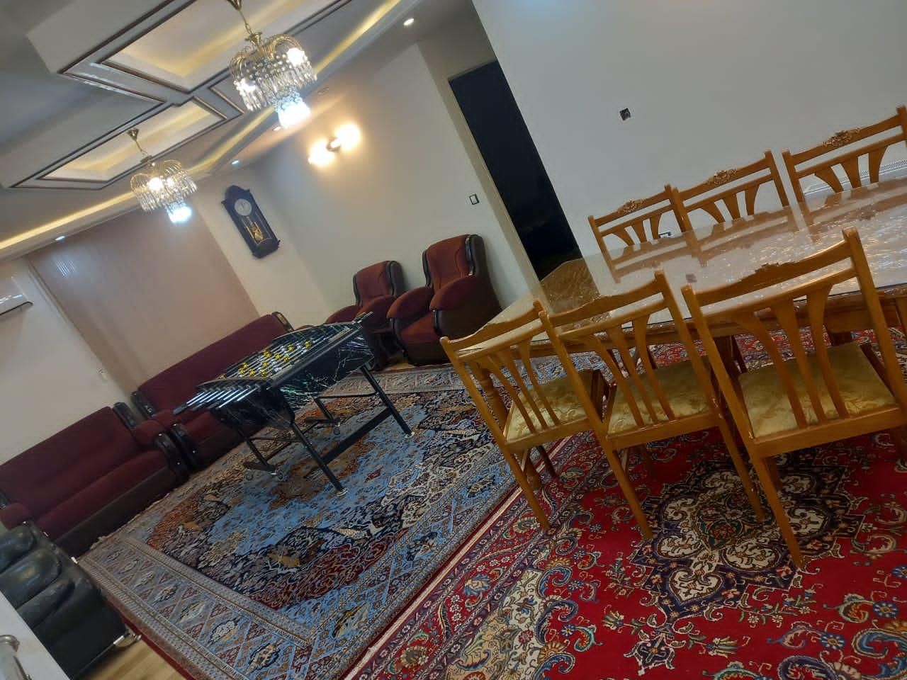 اجاره دوبلکس /سه خواب /گرمایش پکیج/لوکیشن عالی|اجارهٔ کوتاهمدت ویلا و باغ|اراک, |دیوار