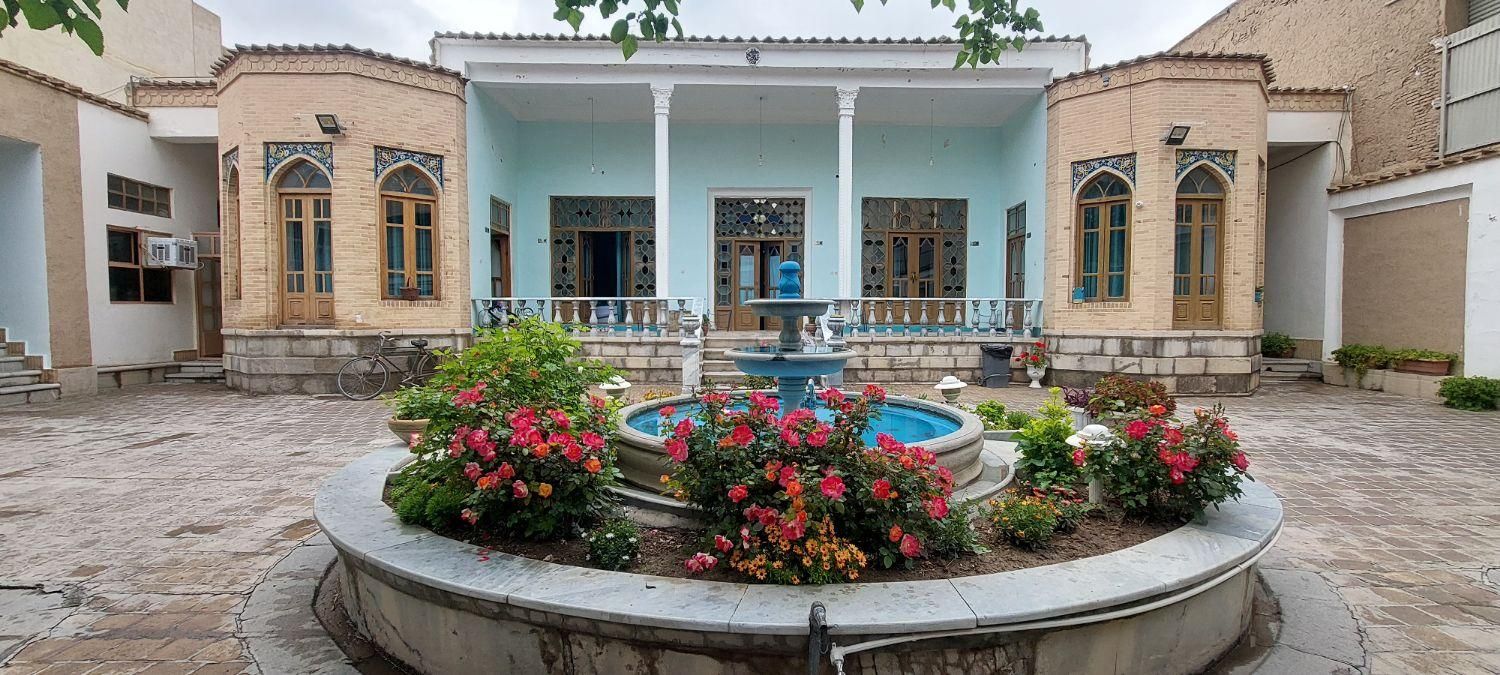 اقامتگاه بوم گردی گلبهاروبیتوته سوییت هتل آپارتمان|اجارهٔ کوتاه‌مدت آپارتمان و سوئیت|اصفهان, امامزاده اسماعیل|دیوار