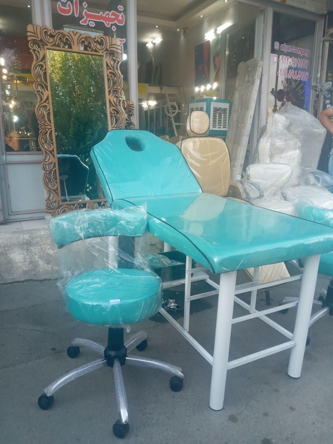 تخت اپلاسیون دوتیکه|آرایشگاه و سالن‌های زیبایی|تهران, شهرک ابوذر|دیوار