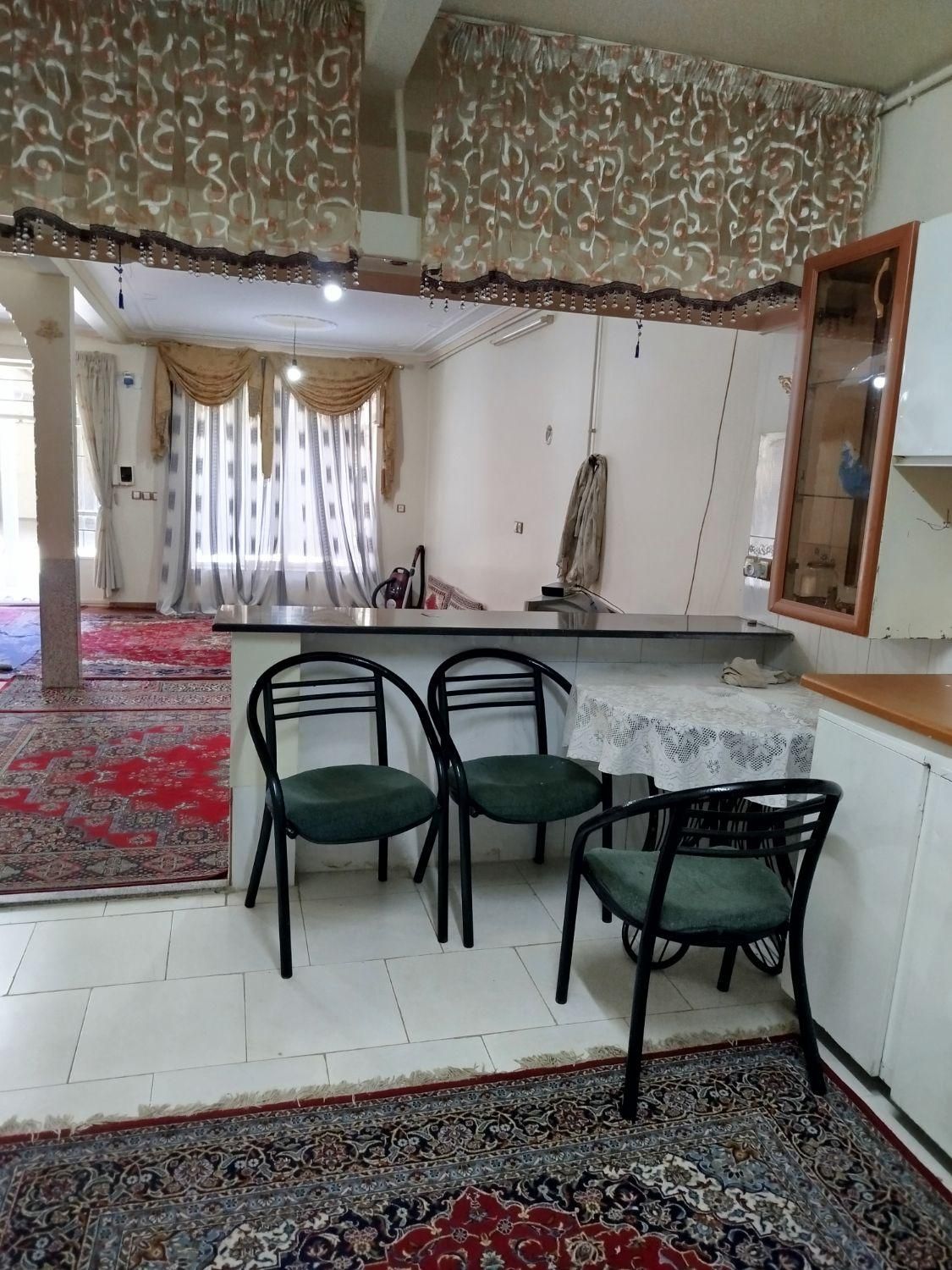 سویت سوییت منزل با پارکینگ|اجارهٔ کوتاه‌مدت آپارتمان و سوئیت|همدان, |دیوار