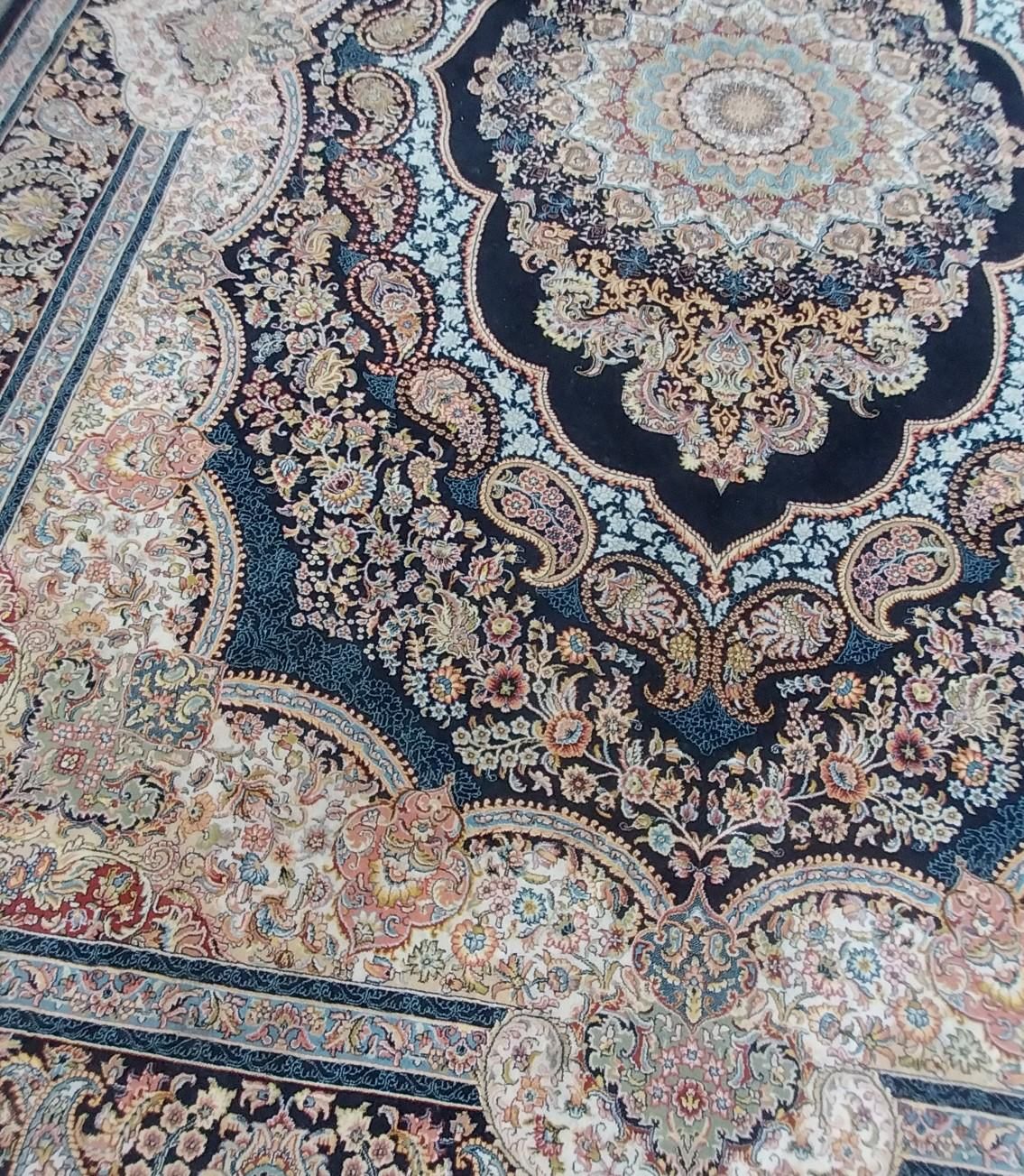 ۲تخته فرش ۹متری ۷۰۰شونه|فرش|قم, زاد|دیوار