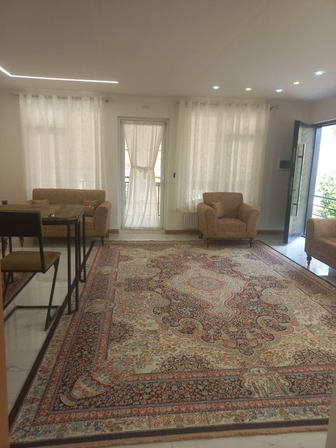 اجاره روزانه/هفتگی/ماهانه ویلا استخردار دره جیر|اجارهٔ کوتاه‌مدت ویلا و باغ|لاهیجان, آهندان|دیوار