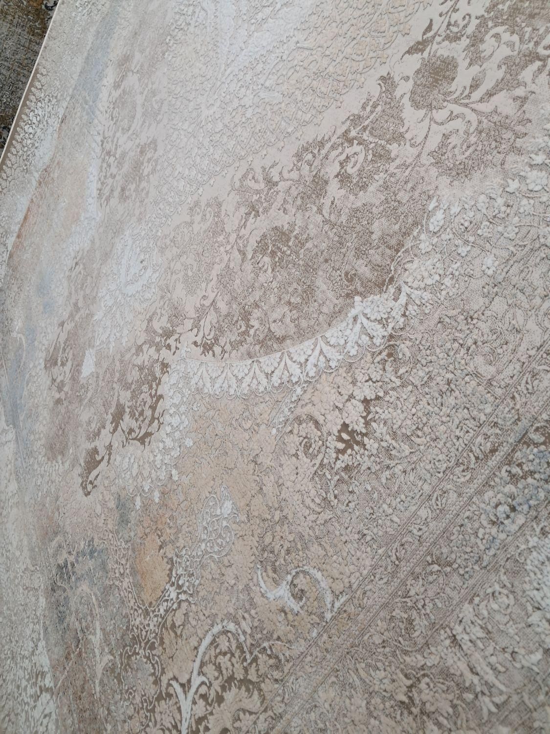 فرش نقشه طاووس ۱۲۰۰ شانه|فرش|رشت, حومه رشت|دیوار