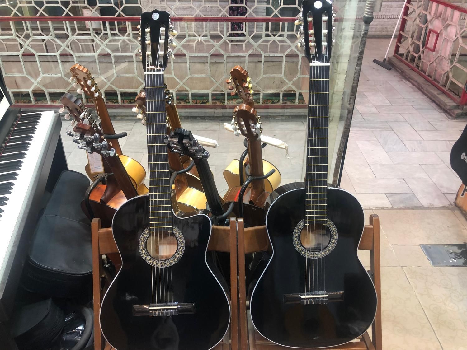 fender 80s گیتار|گیتار، بیس، امپلیفایر|اهواز, کیانپارس |دیوار