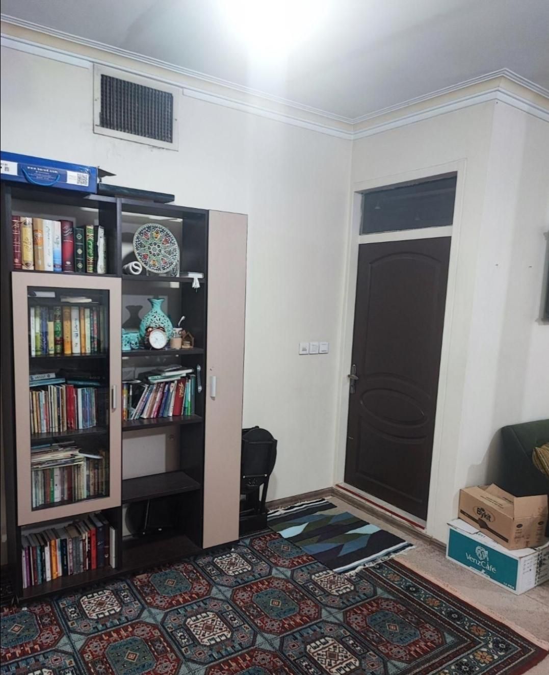۳۹۰ متر ویلایی در ۳ طبقه مستقل/شمالی حیاط دار|اجارهٔ خانه و ویلا|تهران, شادمان|دیوار