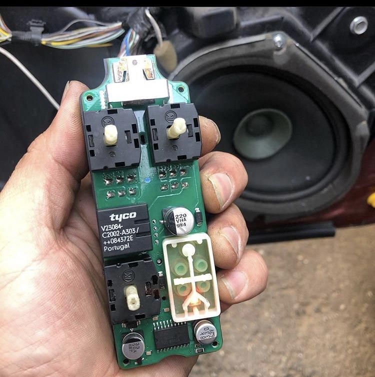 کلید شیشه بالابر ماتیز مورانو تیانا ماکسیما رونیز|قطعات یدکی و لوازم جانبی|تهران, کوی بیمه|دیوار