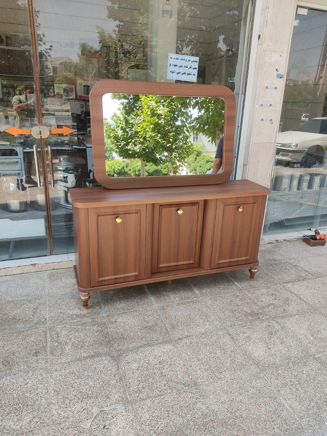 کاراما کنسول آینه.اینه کنسول کاراما.آینه|بوفه، ویترین، کنسول|خرم‌آباد, |دیوار