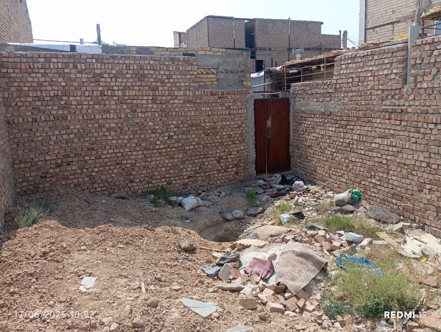 ملک آباد زمین چهار دیواری کد۰۲۳۱|فروش زمین و ملک کلنگی|کرج, ملک‌آباد|دیوار