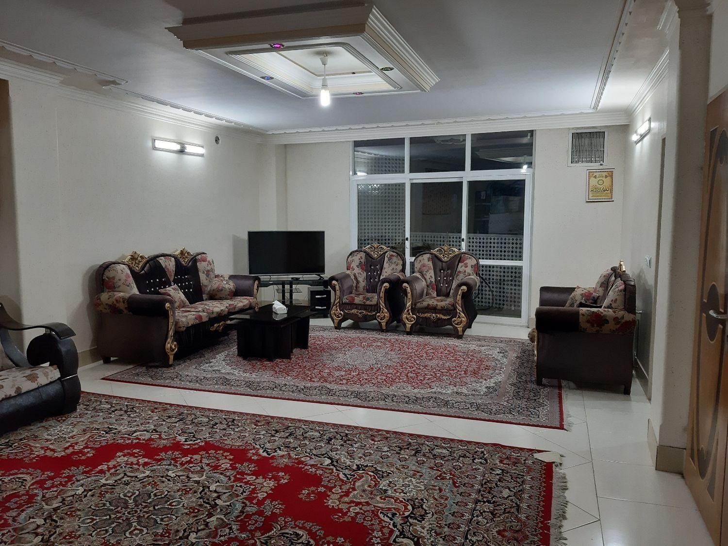 دپارتمان مبله دوخواب مرکز شهر|اجارهٔ کوتاه‌مدت آپارتمان و سوئیت|اصفهان, شاهد|دیوار