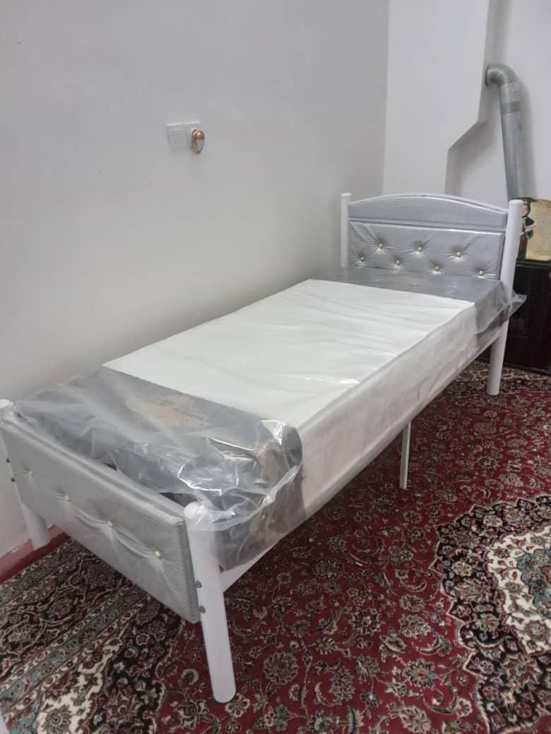 تختخواب یکنفره فلزی  ارتفاع بلند|تخت و سرویس خواب|مشهد, رسالت|دیوار