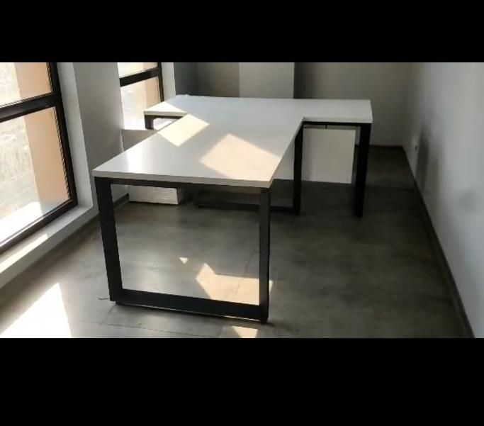 کنفرانس مدرن پایه فلزی 4 نفره 150*90|دفتر کار|کرج, چهارصد دستگاه|دیوار