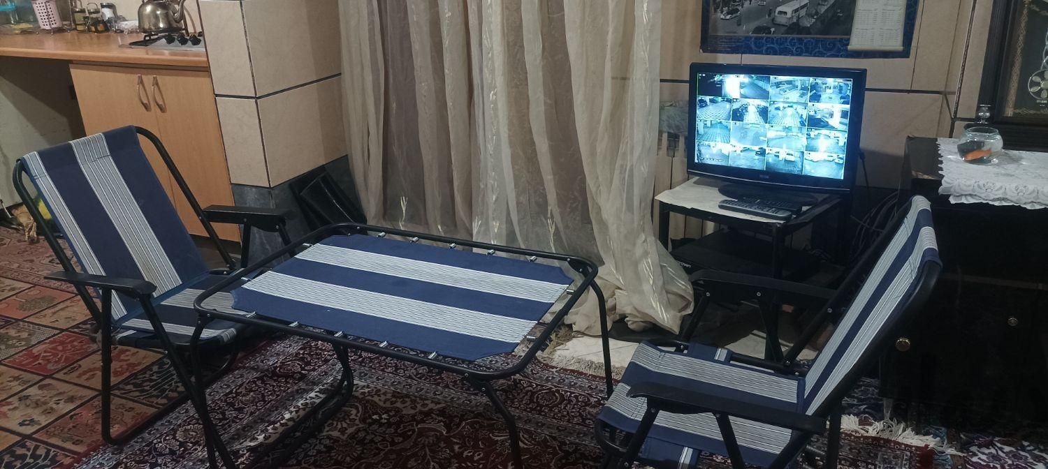 میز و صندلی مسافرتی|صندلی و نیمکت|تهران, مولوی|دیوار