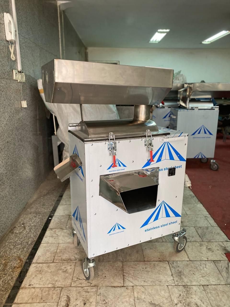 دستگاه آب گوجه گیری آبگوجه ربگیر آبغوره آبلیمو گیر|ماشین‌آلات صنعتی|تهران, تهرانسر شرقی|دیوار