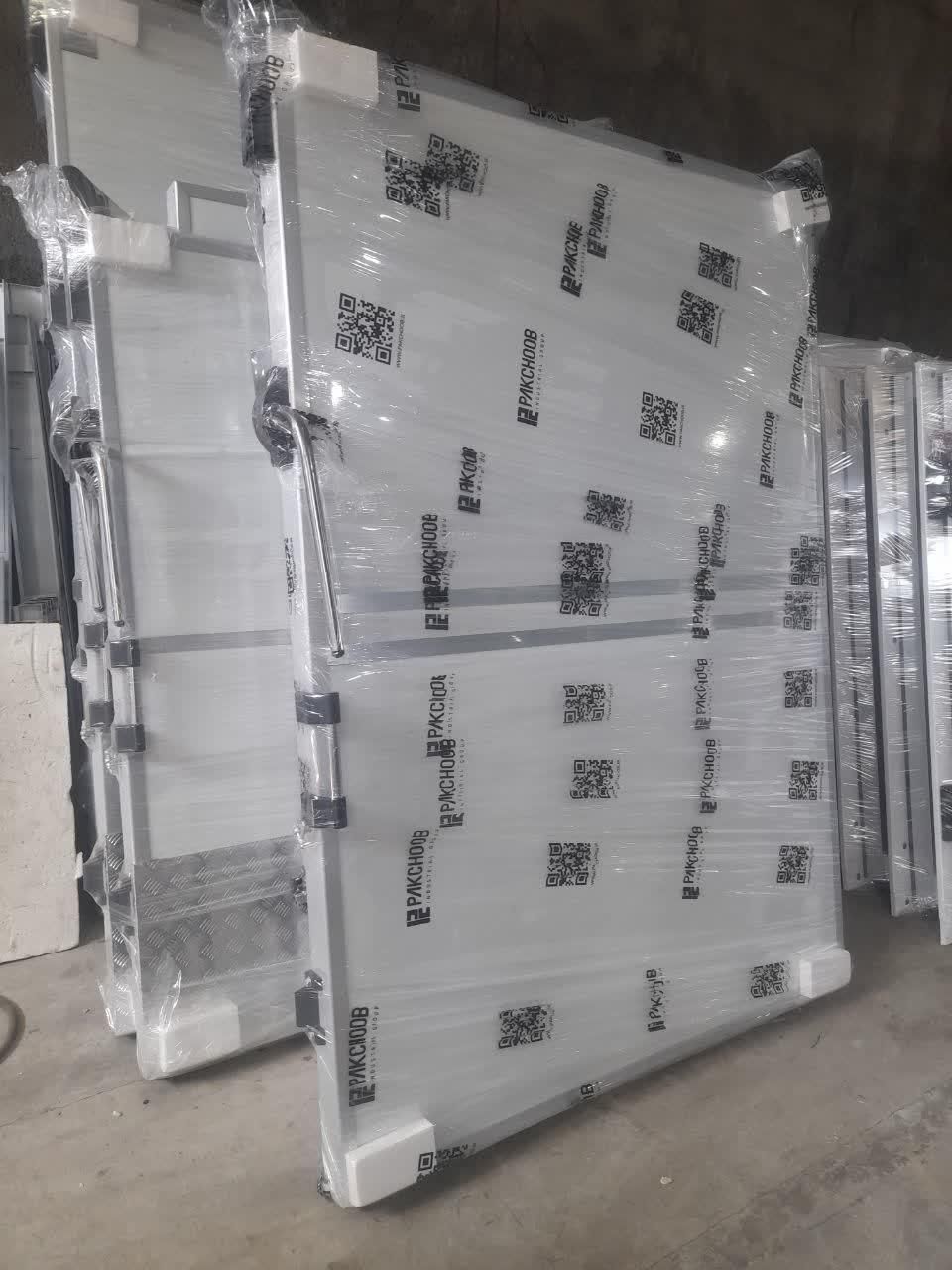 تولید و فروش انواع درب سردخانه|ماشینآلات صنعتی|صفادشت, |دیوار