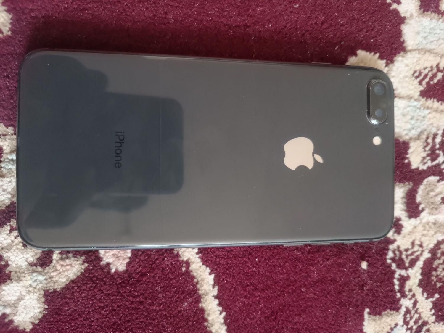 اپل iPhone 8 Plus با حافظهٔ ۲۵۶ گیگابایت|موبایل|همدان, |دیوار
