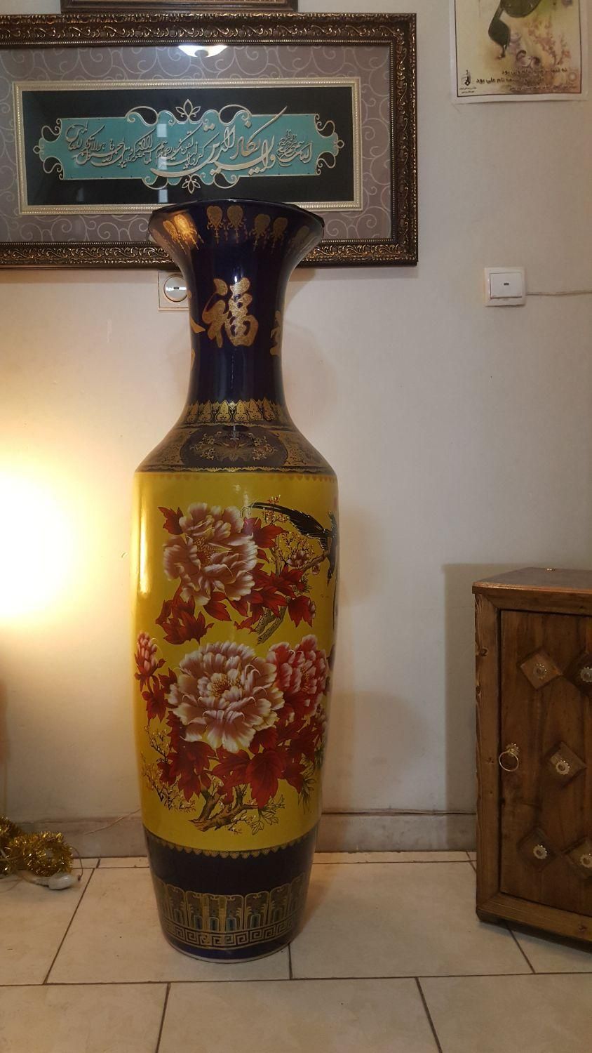 گلدان بزرگ کنار سالنی چینی|صنایع دستی و سایر لوازم تزئینی|تهران, تهرانسر شرقی|دیوار