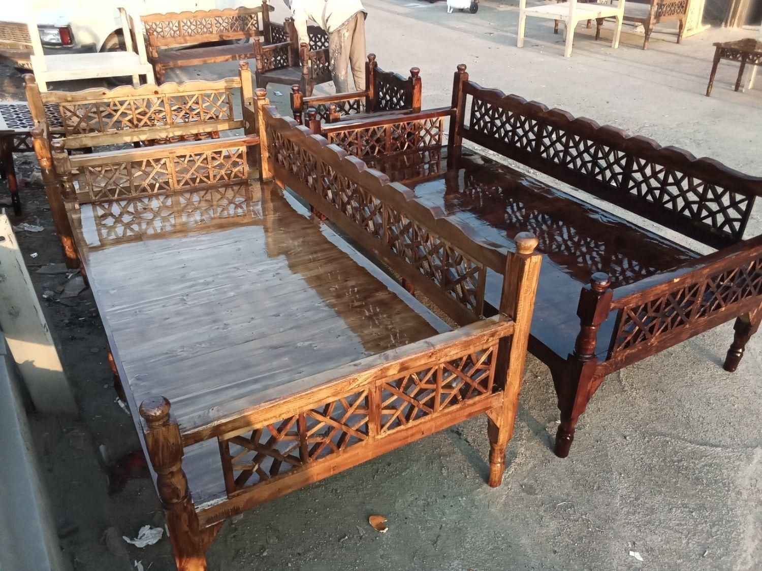 عمده فروشی تخت سنتی‌ 4 نفره ساده|مبلمان خانگی و میز عسلی|تهران, شهرک شریفی|دیوار