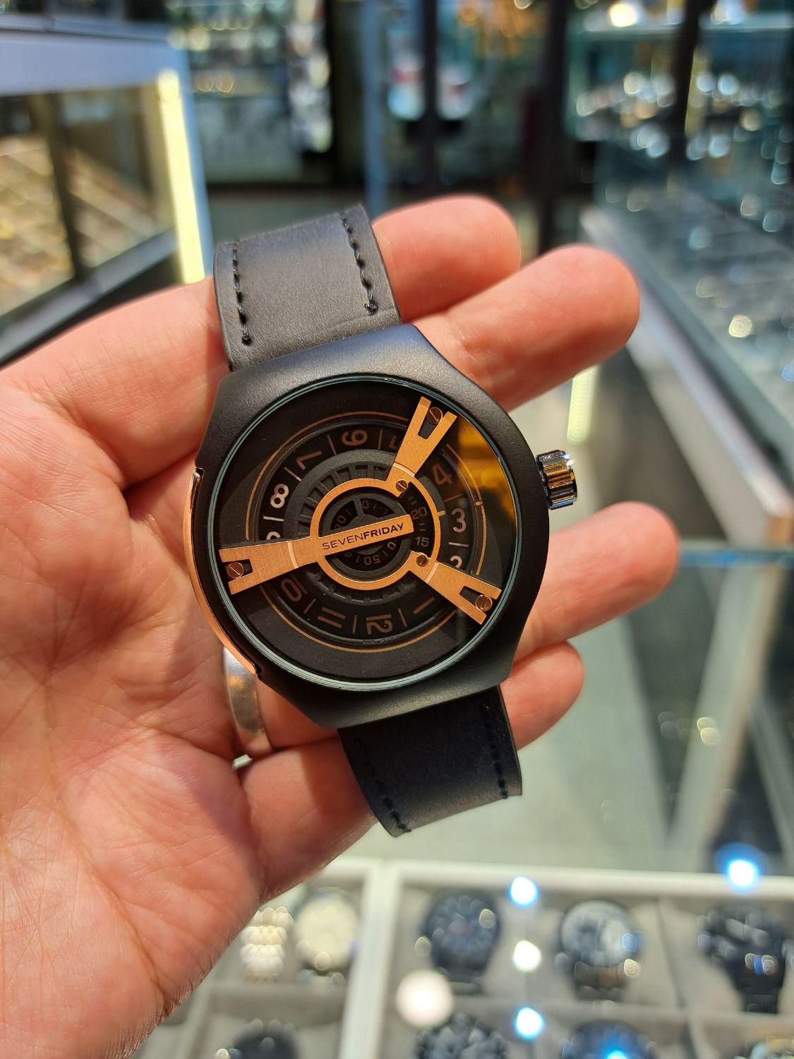 ساعت سون فرایدی کنتوری(SEVENFRIDAY)شرکتی (رنگبندی)|ساعت|مشهد, راهنمایی|دیوار