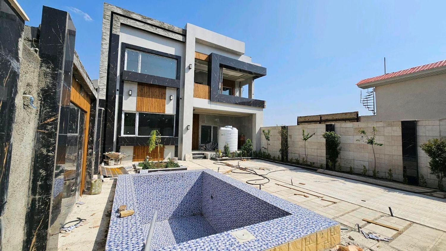 ویلا مدرن 250 متر 200 بنا در مهرآباد رودهن|فروش خانه و ویلا|رودهن, |دیوار