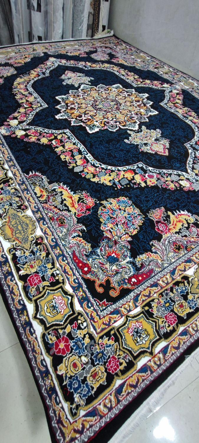 فرش ۱۲ متری سرمه ای فیلی نقره ای|فرش|اصفهان, دوطفلان|دیوار