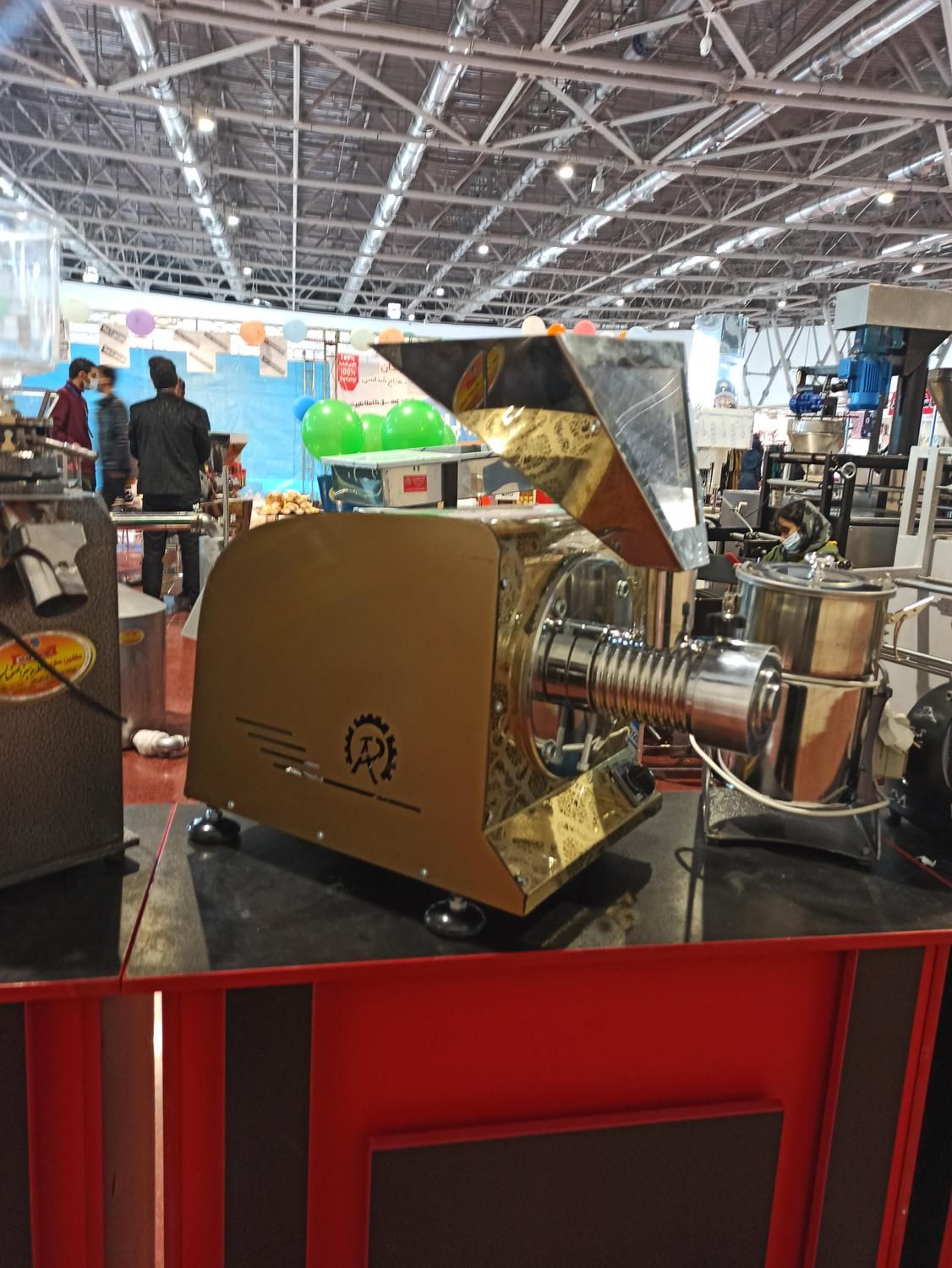 فندق و بادام زمینی را باکره گیر احلام نرم  کن|ماشین‌آلات صنعتی|آمل, |دیوار