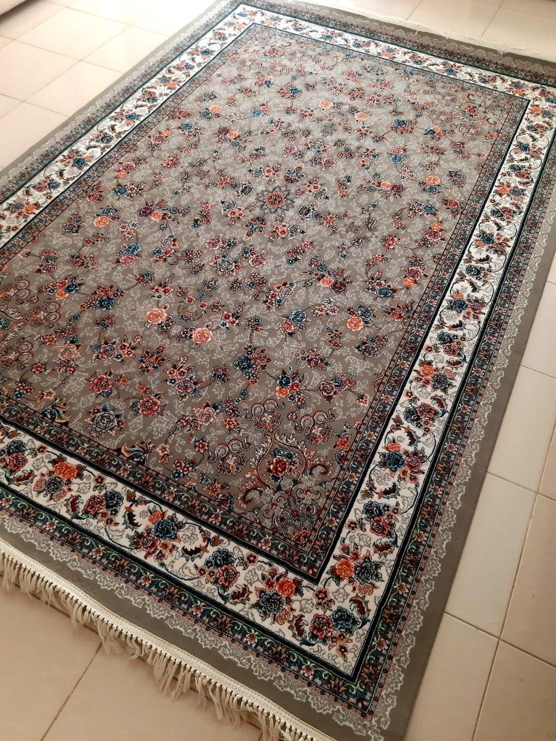 فرش ماشینی اصل 700 شانه افشان گیلدا|فرش|تبریز, |دیوار