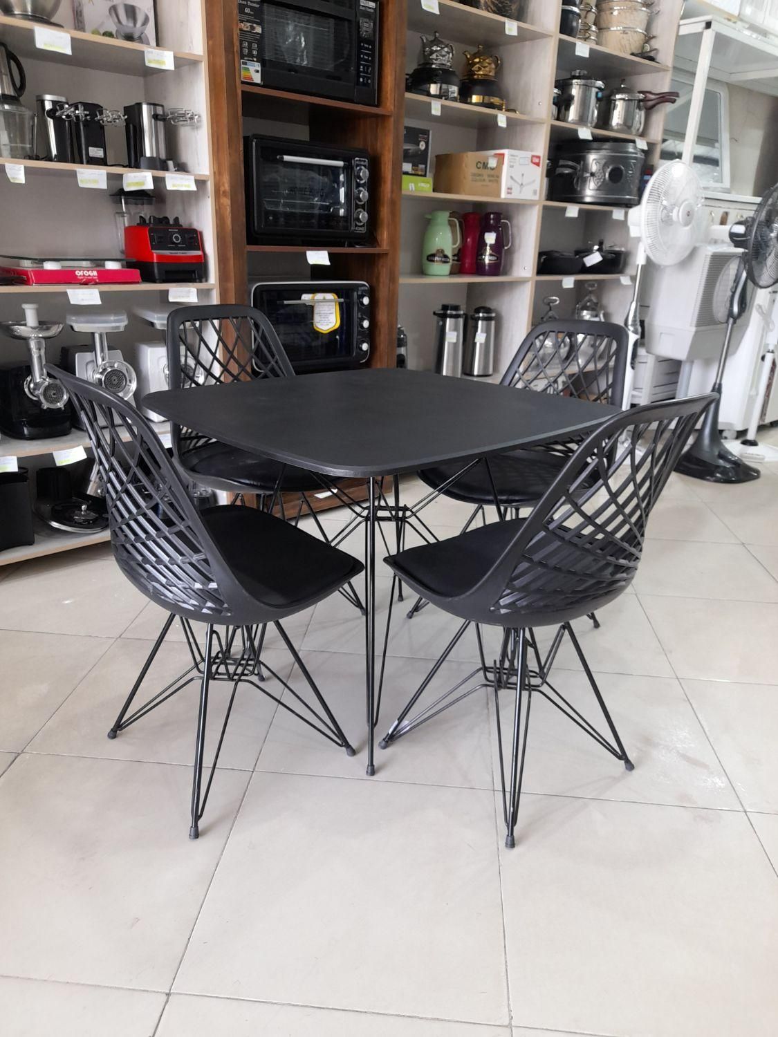 میز و صندلی پایه فلز اسپایدر،فست فود * اثاث مارکت|میز و صندلی غذاخوری|سیرجان, |دیوار