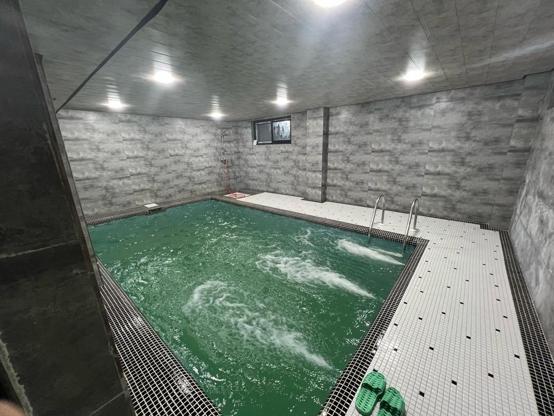 کلبه سه خوابه استخردار|اجارهٔ کوتاه‌مدت ویلا و باغ|کلاردشت, |دیوار