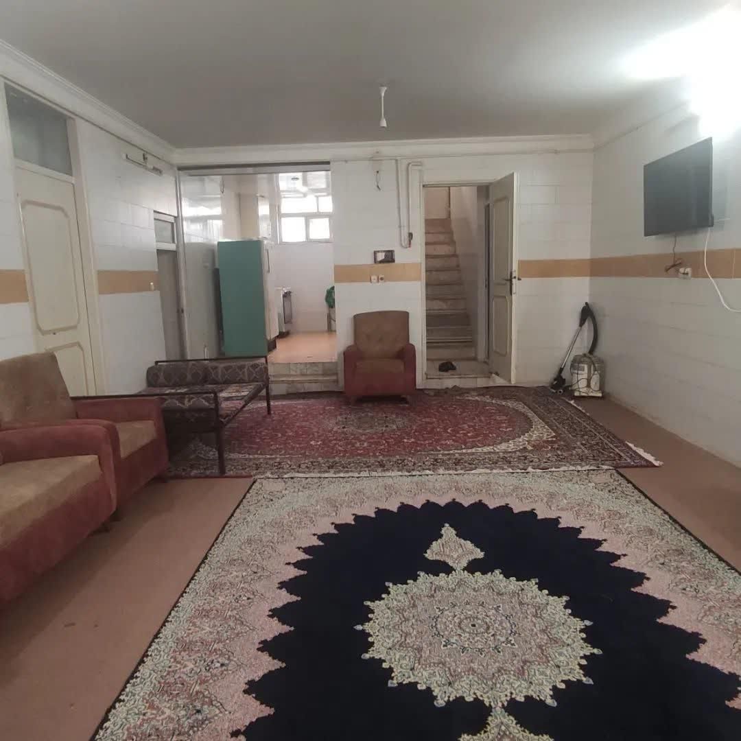 سوییت مبله با پارکینگ محدوده بلوار دشتی و پاسداران|اجارهٔ کوتاه‌مدت آپارتمان و سوئیت|یزد, |دیوار