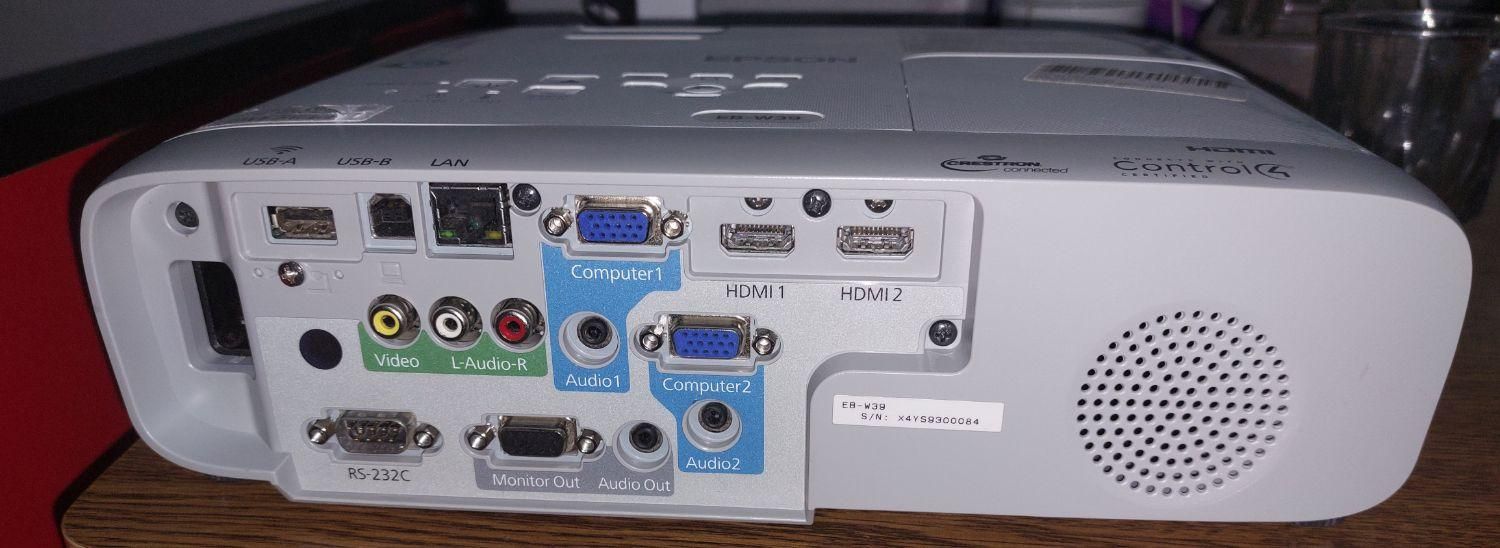 ویدیو پروژکتور اپسون Epson w39|تلویزیون و پروژکتور|اصفهان, وحید|دیوار