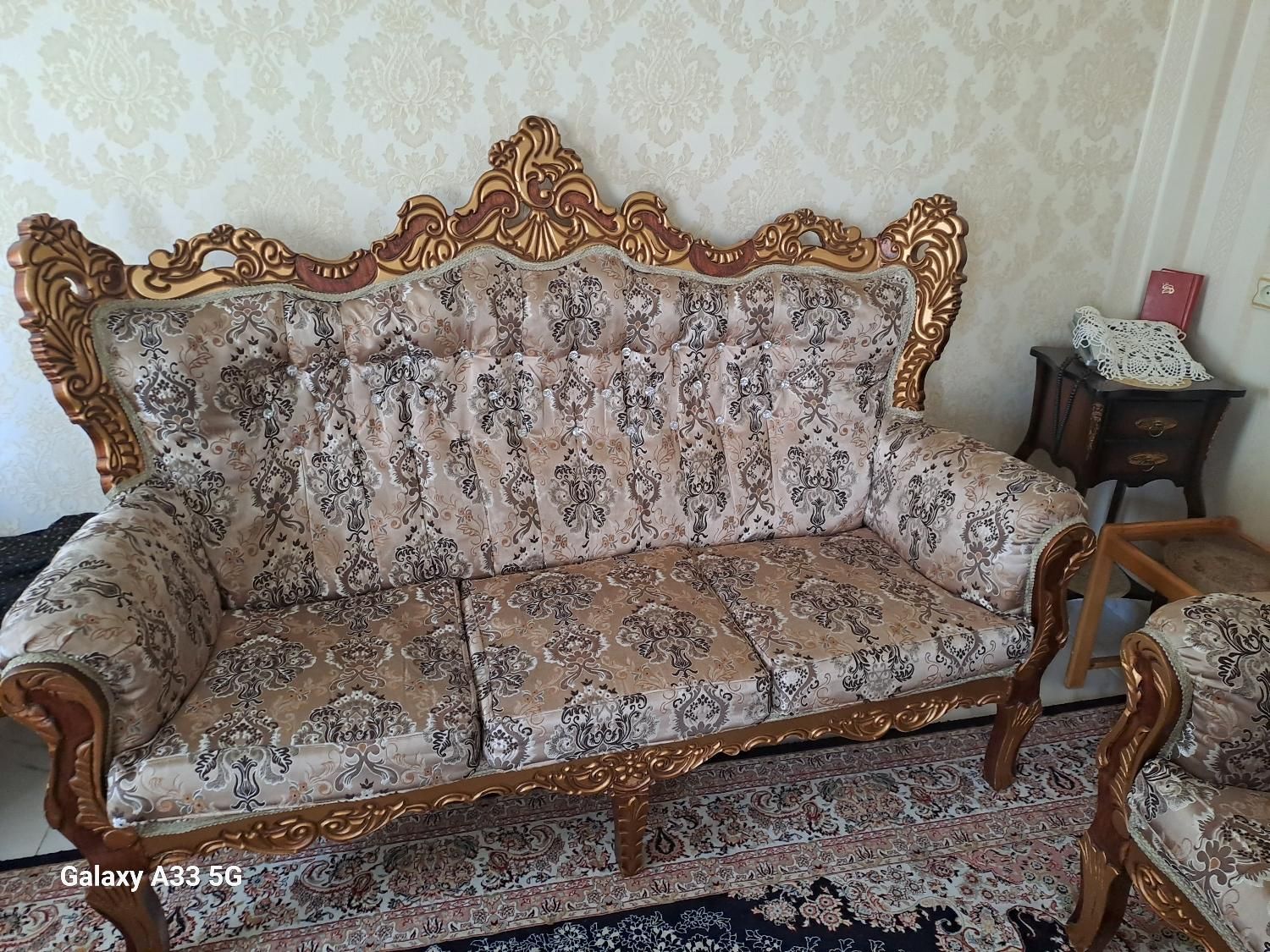 مبل 7 نفره سلطنتی کاملا سالم|مبلمان خانگی و میز عسلی|لاهیجان, یحی آباد|دیوار