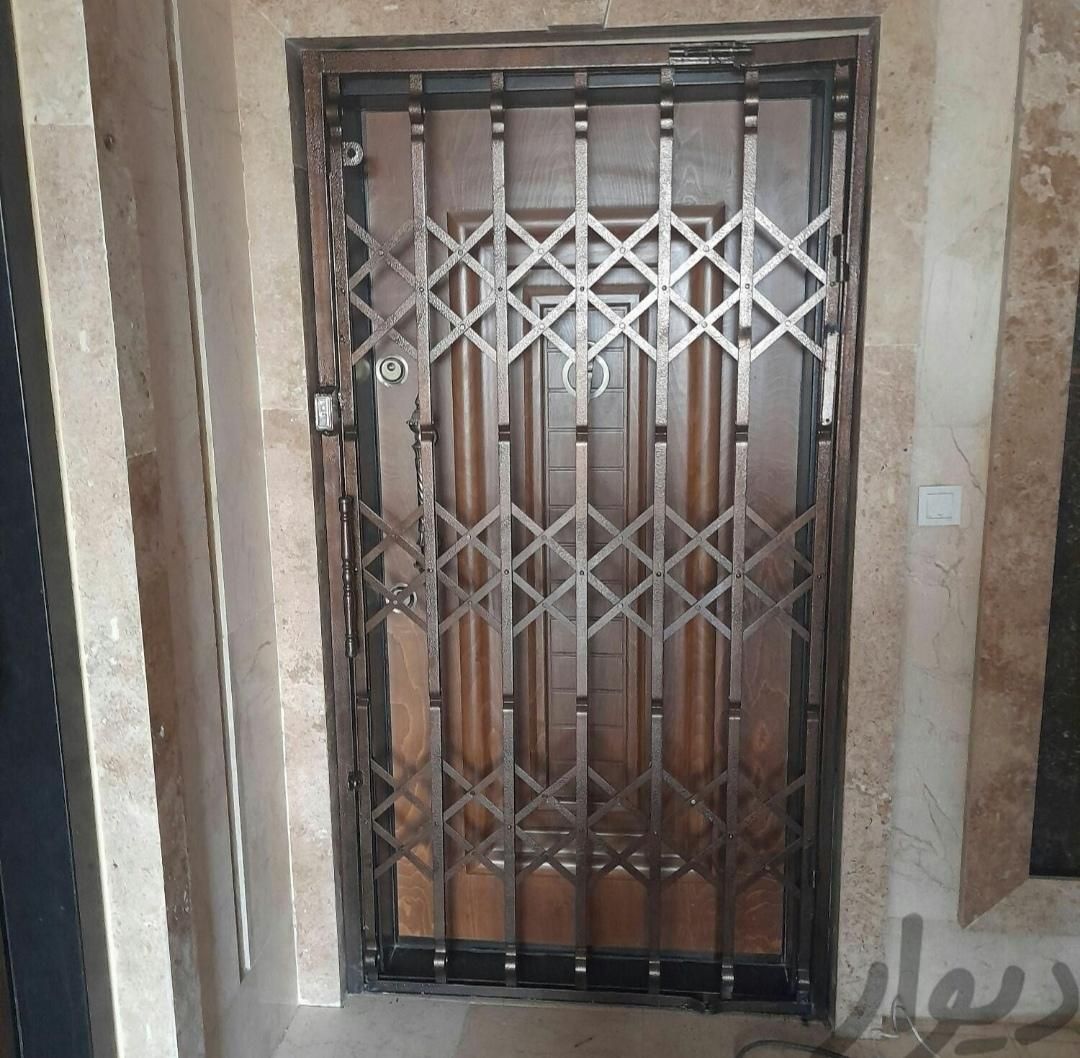 حفاظ درب آکاردئونی رنگ کوره ای|مصالح و تجهیزات ساختمان|قرچک, |دیوار