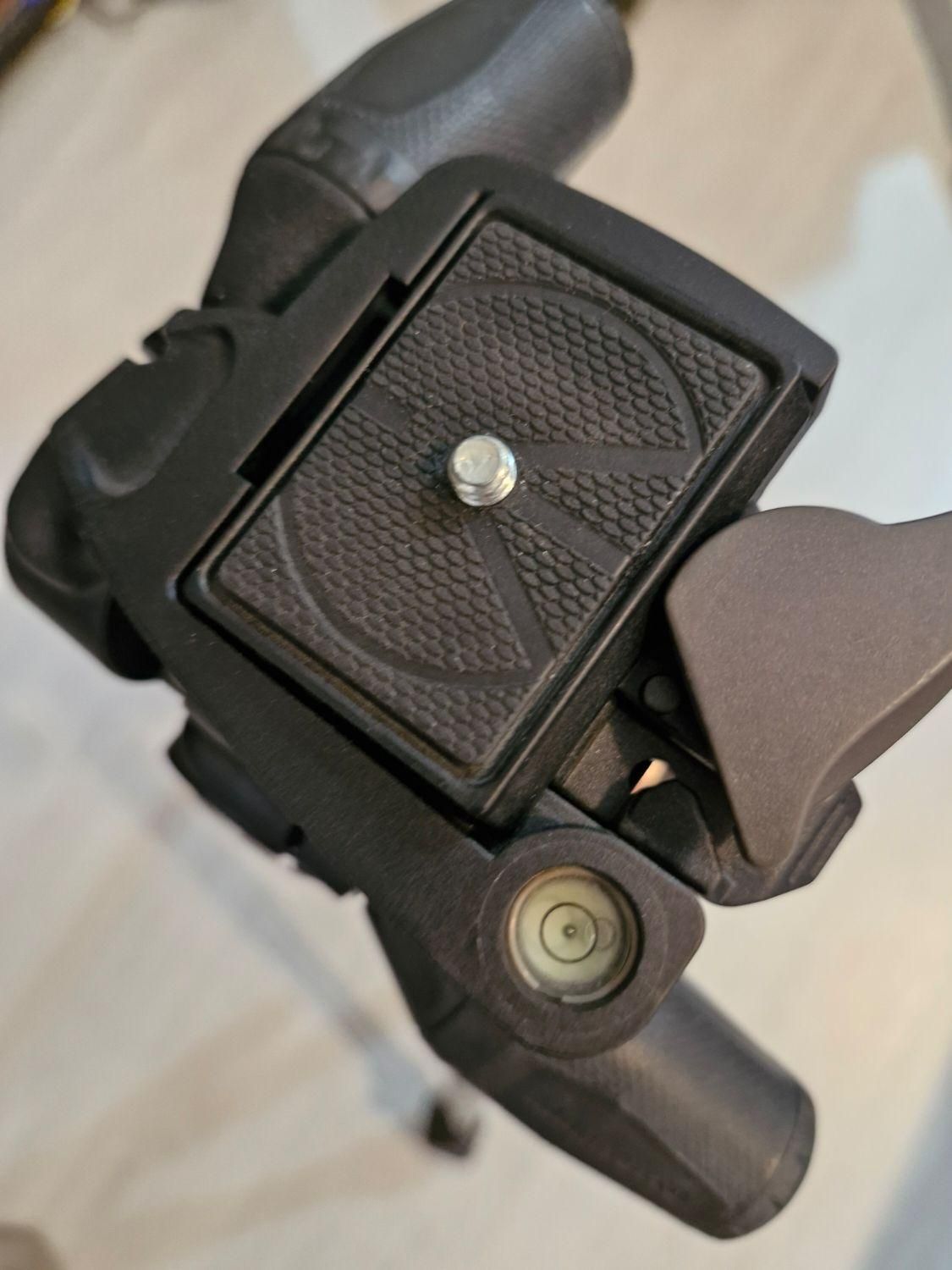 سه پایه عکاسی مانفروتو Manfrotto MK290DUA3|دوربین عکاسی و فیلم‌برداری|تهران, پونک|دیوار