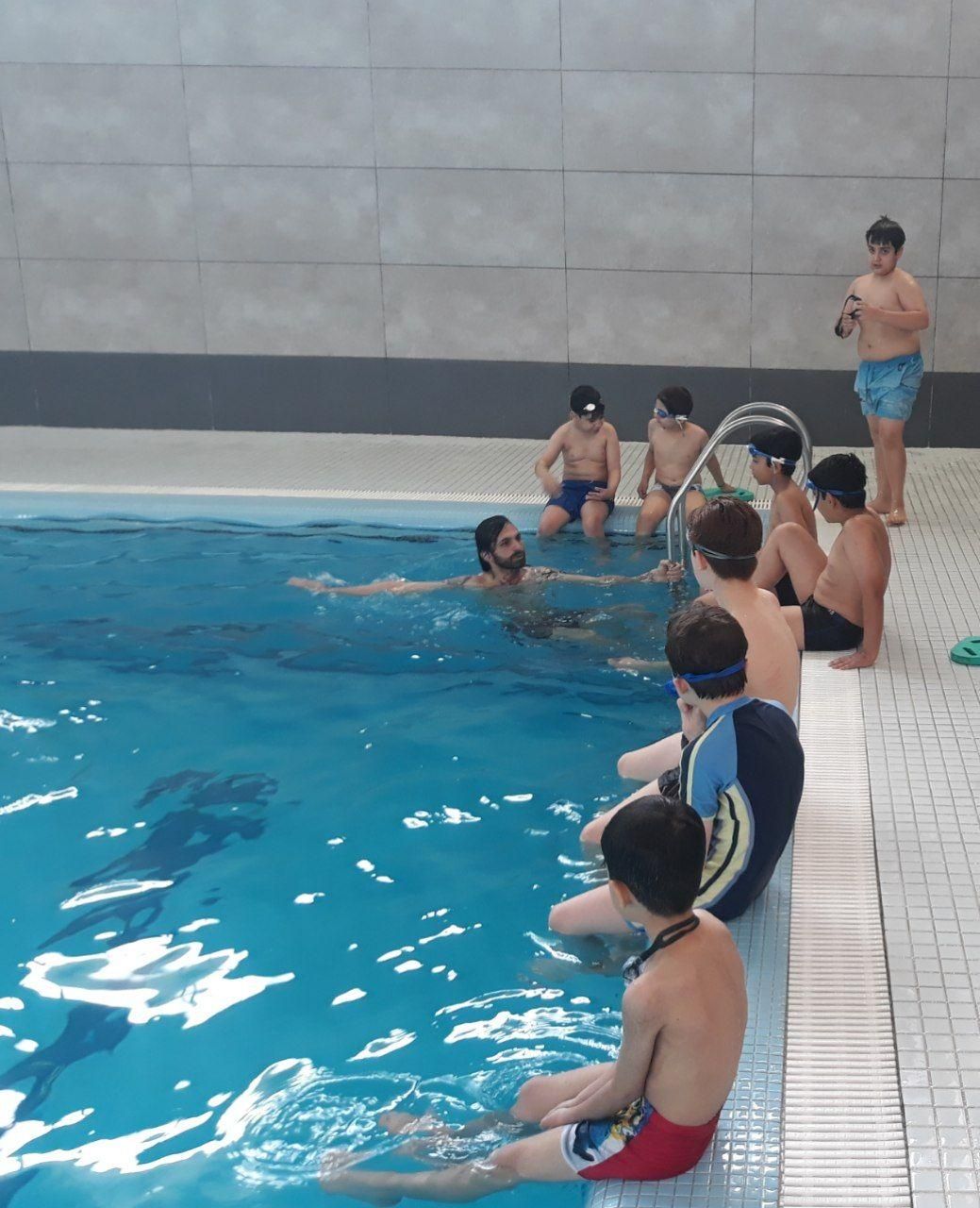 آموزش شنا رادمان|خدمات آموزشی|کرج, فاز ۳ گوهردشت|دیوار