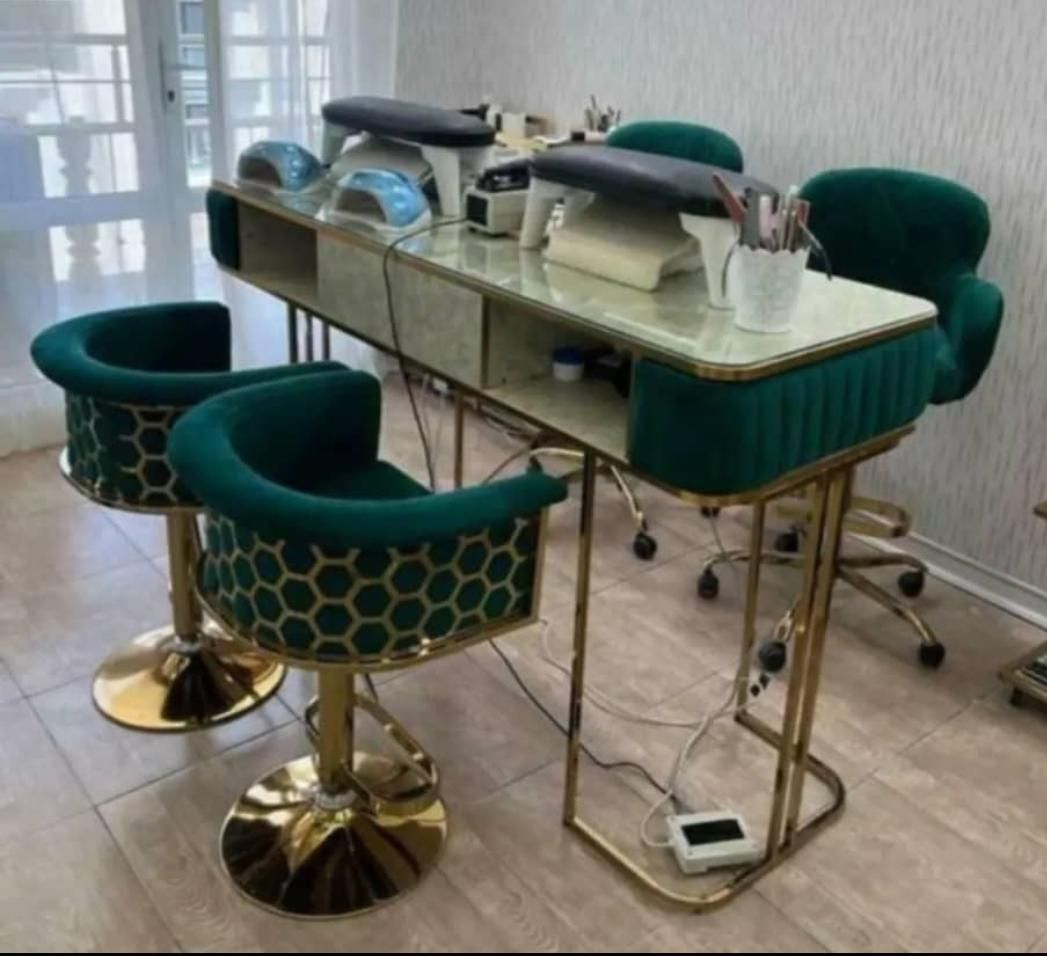 ملزومات کامل نو آرایشگاهی.|آرایشگاه و سالن‌های زیبایی|قزوین, |دیوار