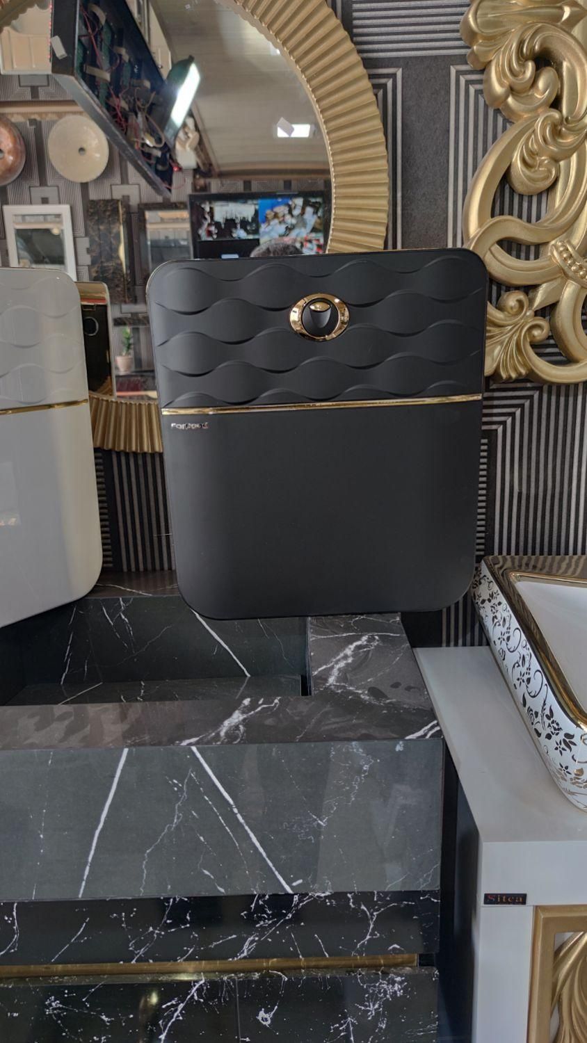 فلاش تانک مشکی طلایی|لوازم سرویس بهداشتی|تبریز, |دیوار