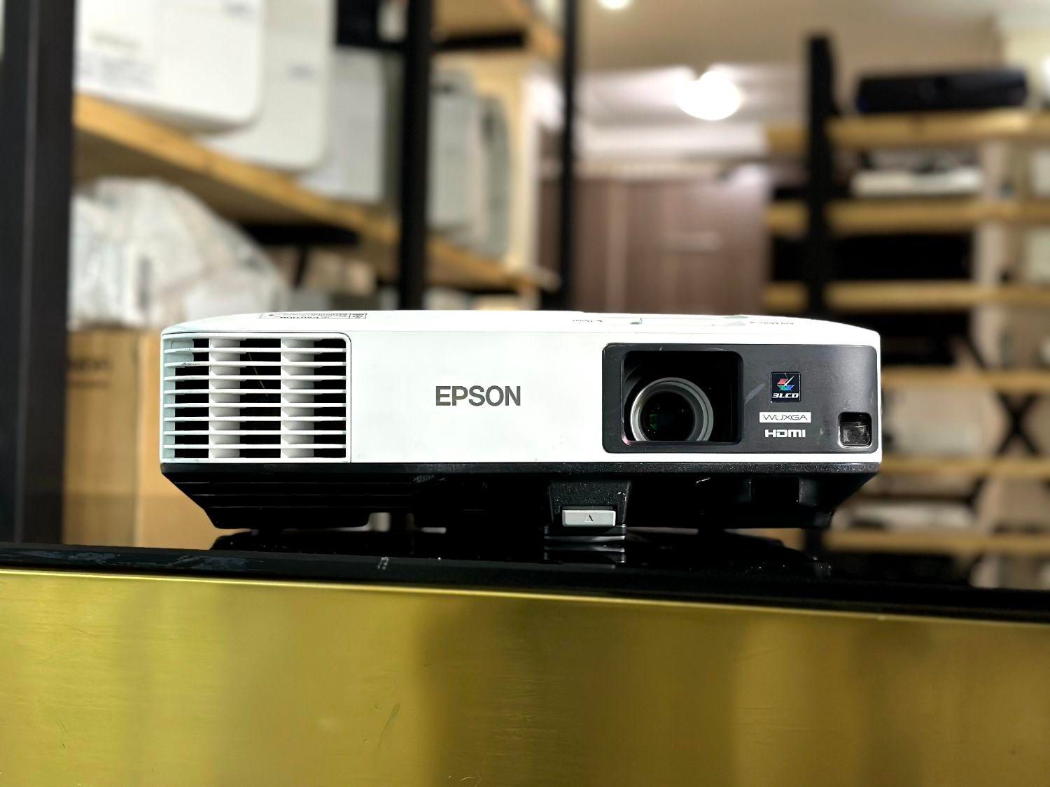 ویدئو پروژکتور اپسون 4k ساپورت|تلویزیون و پروژکتور|تهران, ونک|دیوار