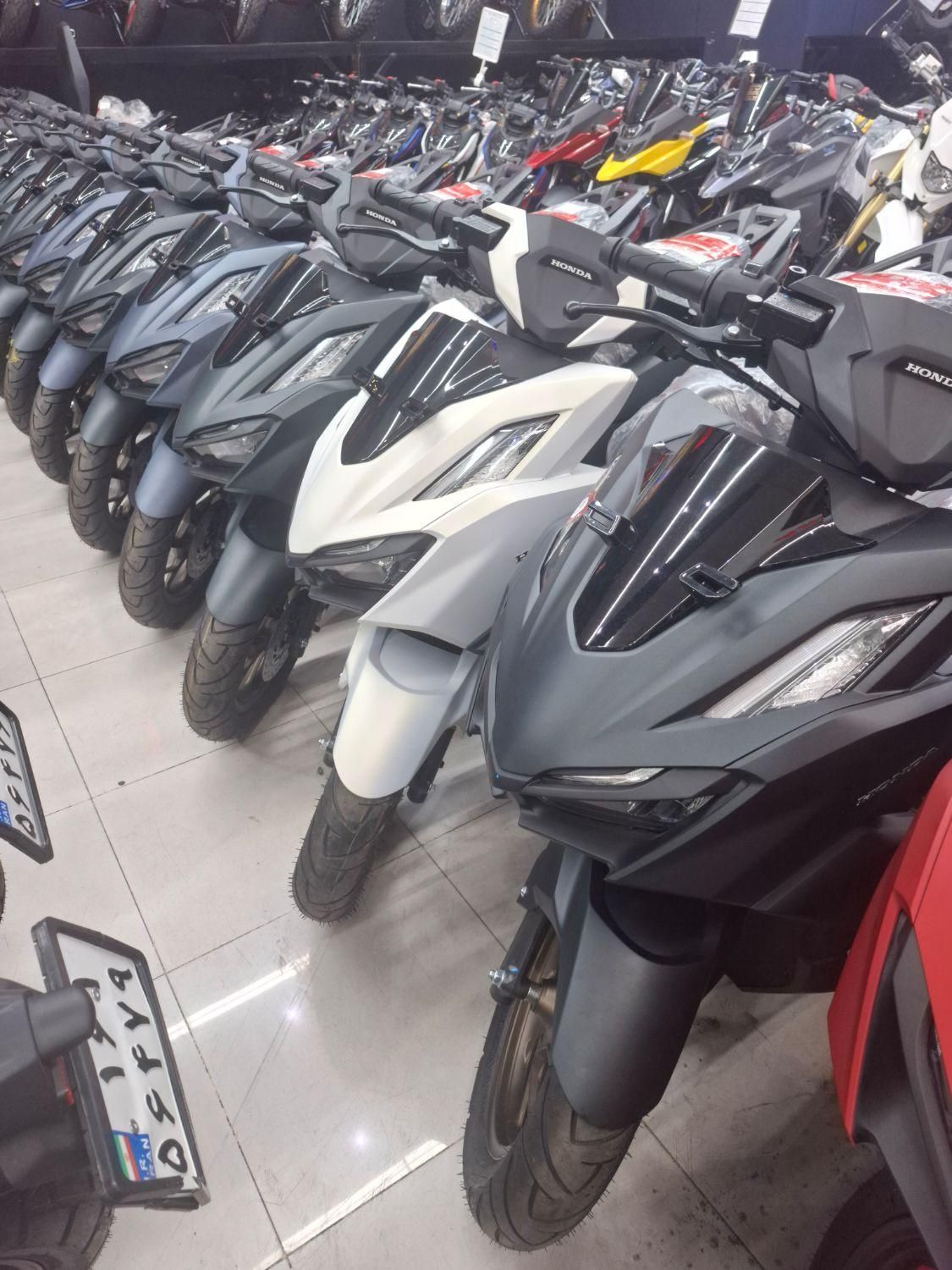 واریو 160 Abs honda اقساط(20ماهه)|موتورسیکلت|تهران, بهار|دیوار