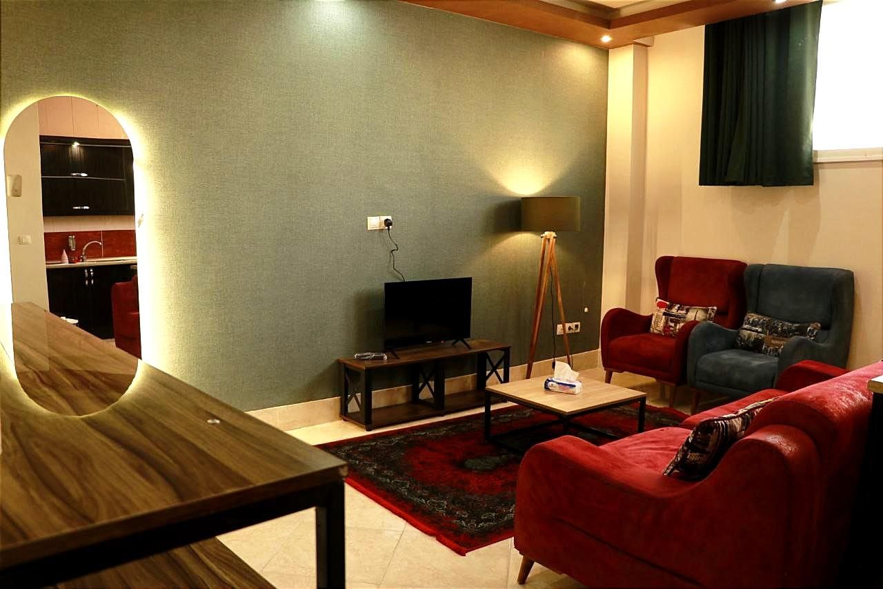 تک خواب/روف گاردن/نظافت و امنیت/پارکینگ|اجارهٔ کوتاه‌مدت آپارتمان و سوئیت|اصفهان, کوی ولی عصر|دیوار
