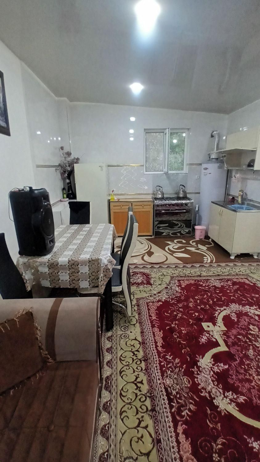 اجاره ویلا، دربست پارکینگ دار درجاده رازی|اجارهٔ کوتاهمدت آپارتمان و سوئیت|خوی, |دیوار