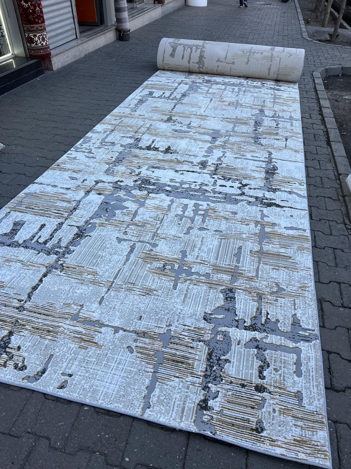 کناره عرض ۲ متر ترکیه در ۲ طرح در فرش نادر|فرش|تبریز, |دیوار