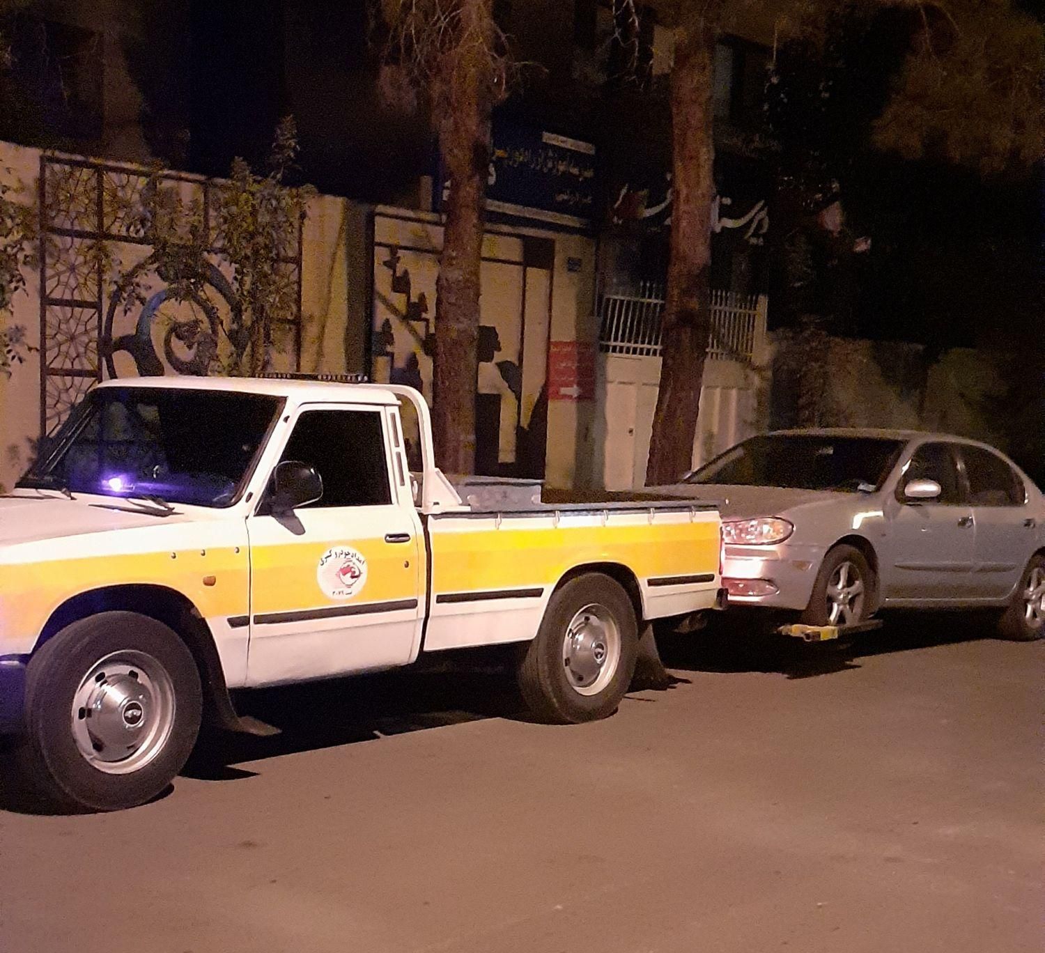 امدادخودرو یدک کش خودروبر یدکش مکانیک سیار کاشان|خدمات حمل و نقل|کاشان, شهرک ۲۲ بهمن|دیوار