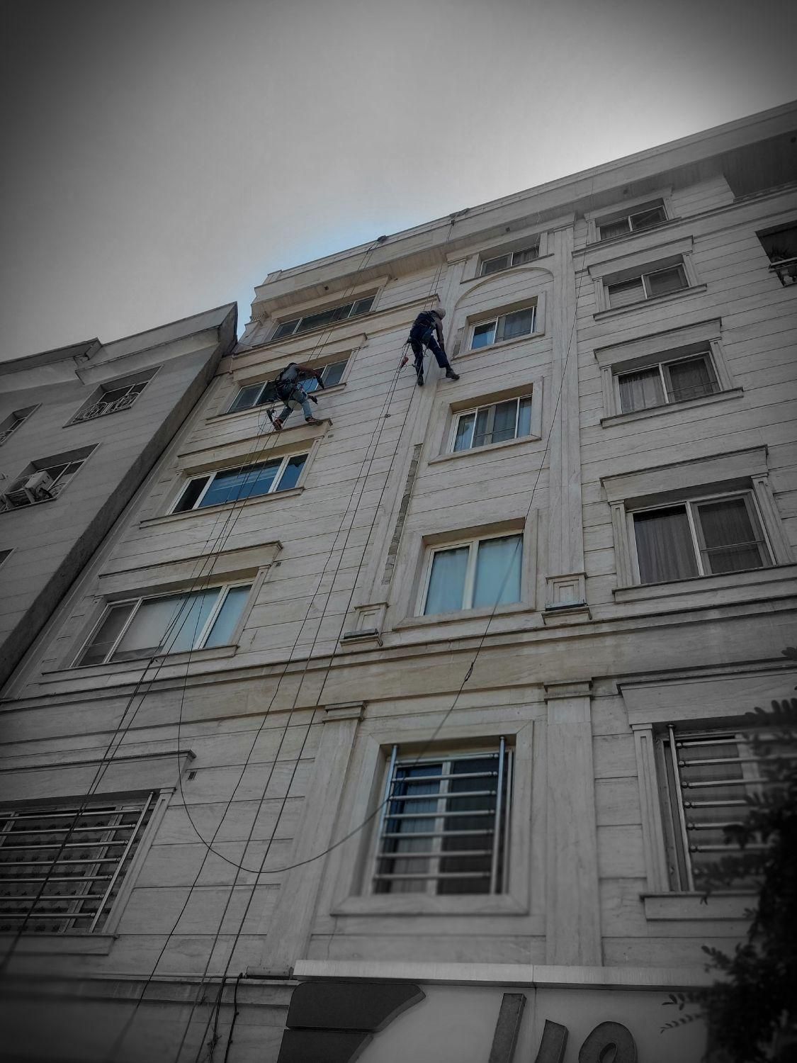 پیچ و رولپلاک بدون داربست عایق کاری راپل|خدمات پیشه و مهارت|کرج, باغستان|دیوار