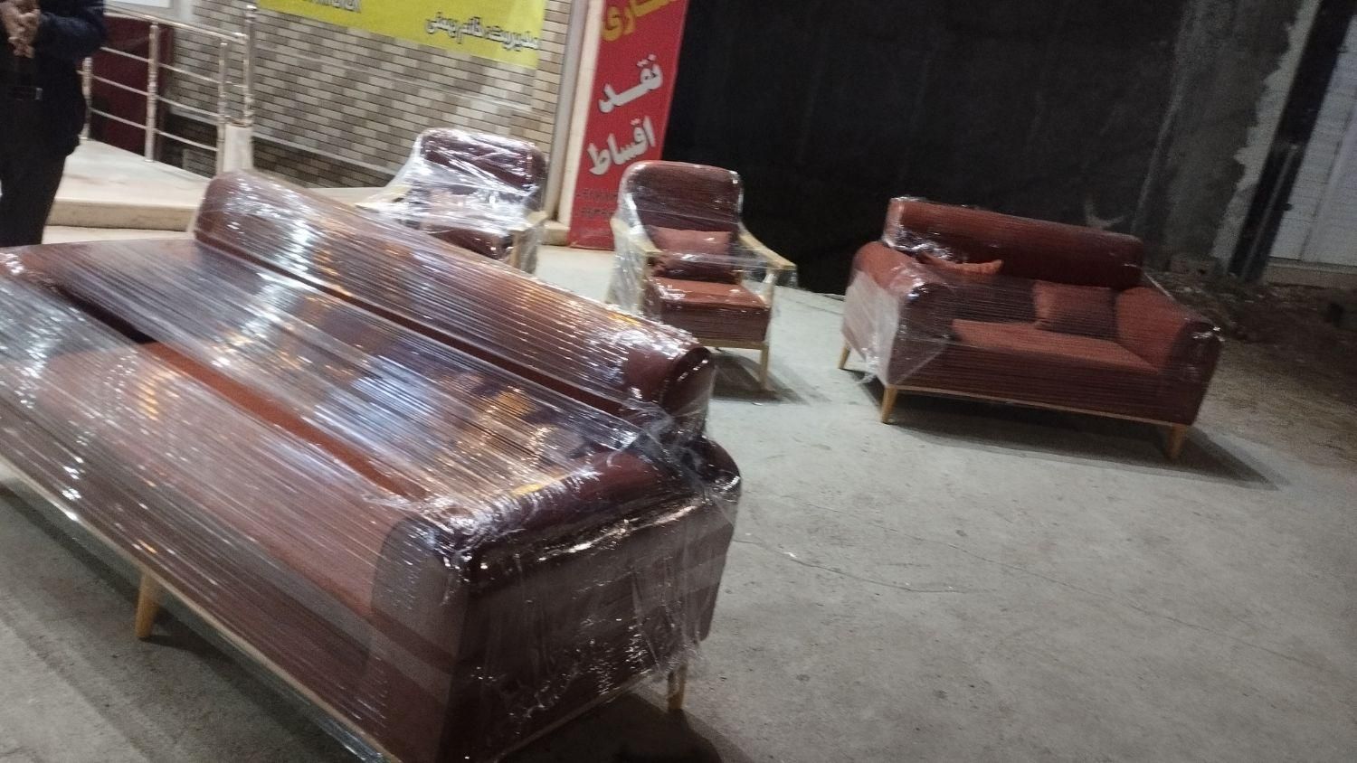 مبل کویرنیو‌اسکارلتی،کارخونه انصاری یاسوج،فقط۱۹۵۰۰|مبلمان خانگی و میز عسلی|یاسوج, |دیوار