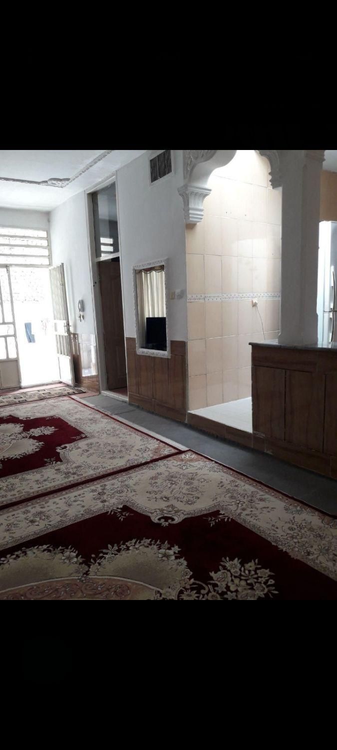 سوییت اجاره ای با جای پارک ماشین|اجارهٔ کوتاهمدت آپارتمان و سوئیت|خرمآباد, |دیوار