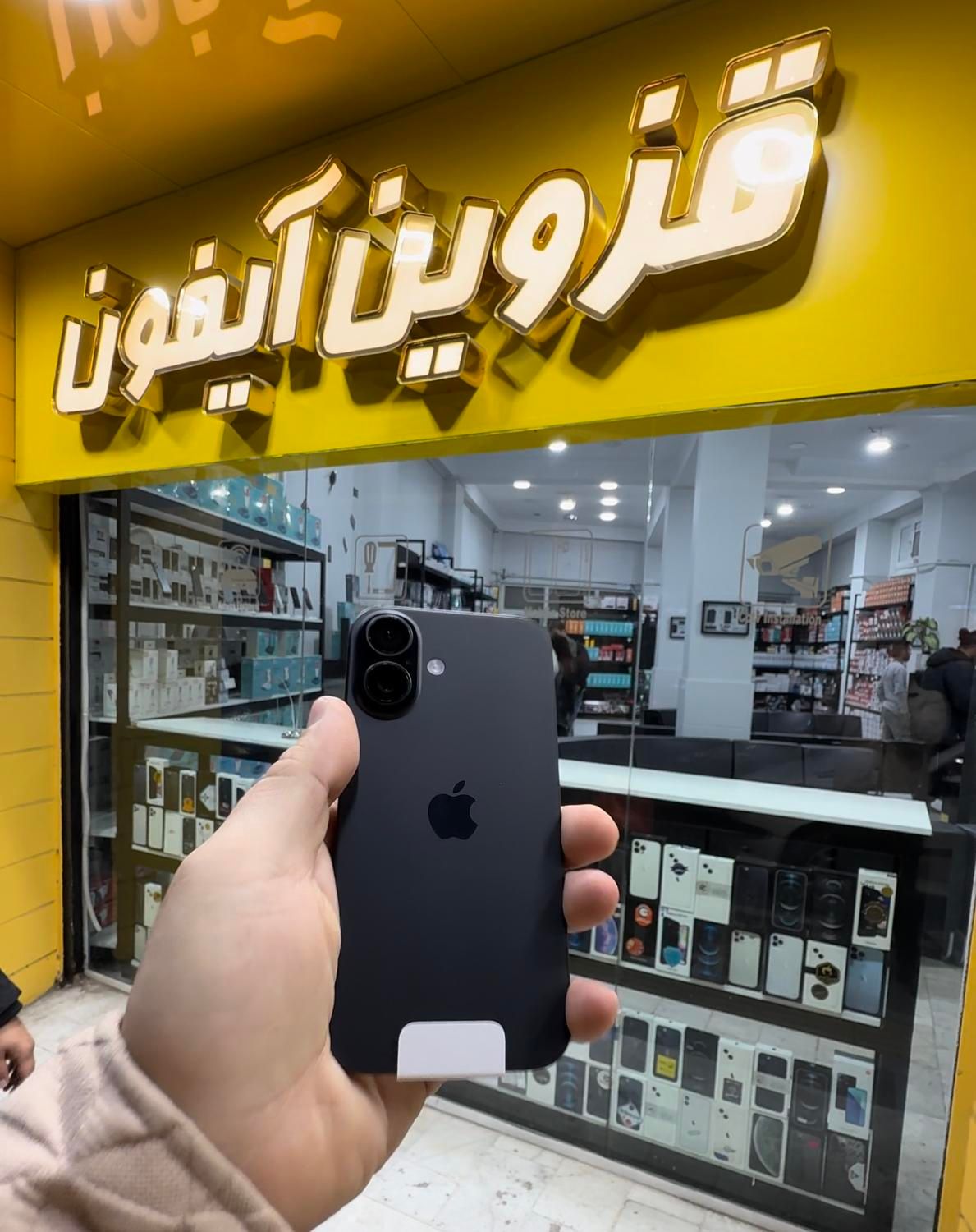 اپل 16معمولی با حافظه 128گیگ|موبایل|قزوین, |دیوار