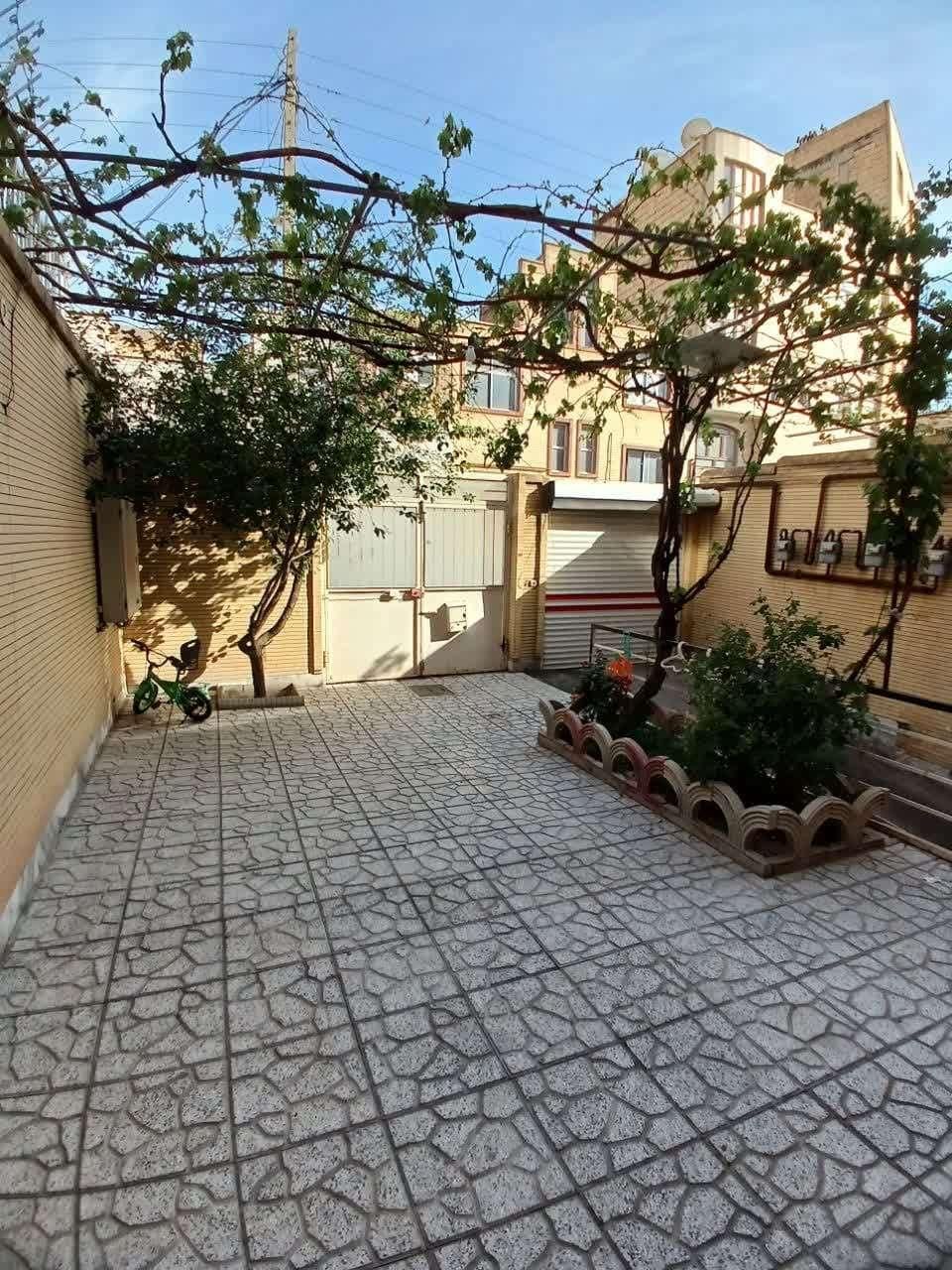 آپارتمان دو خوابه 78 متری  همکف  شهرک نور منتظران|فروش آپارتمان|تبریز, |دیوار